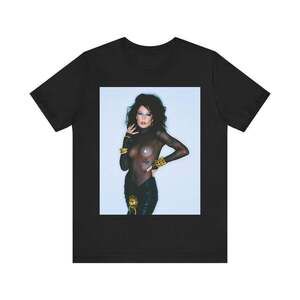 Halsey Retro Music Fan Unisex Graphic T-Shirt